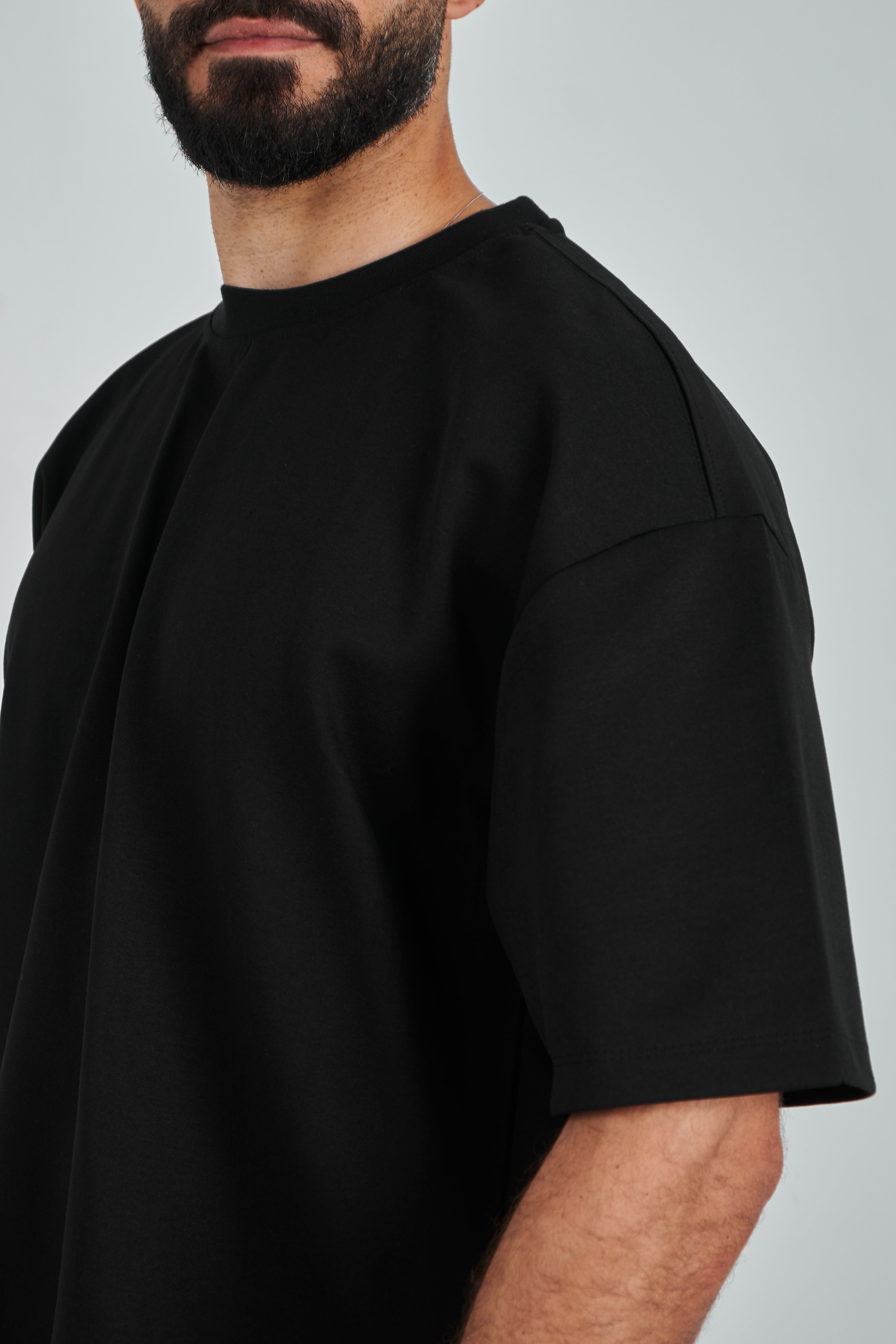 Black GVOX Oversized Essential Tee