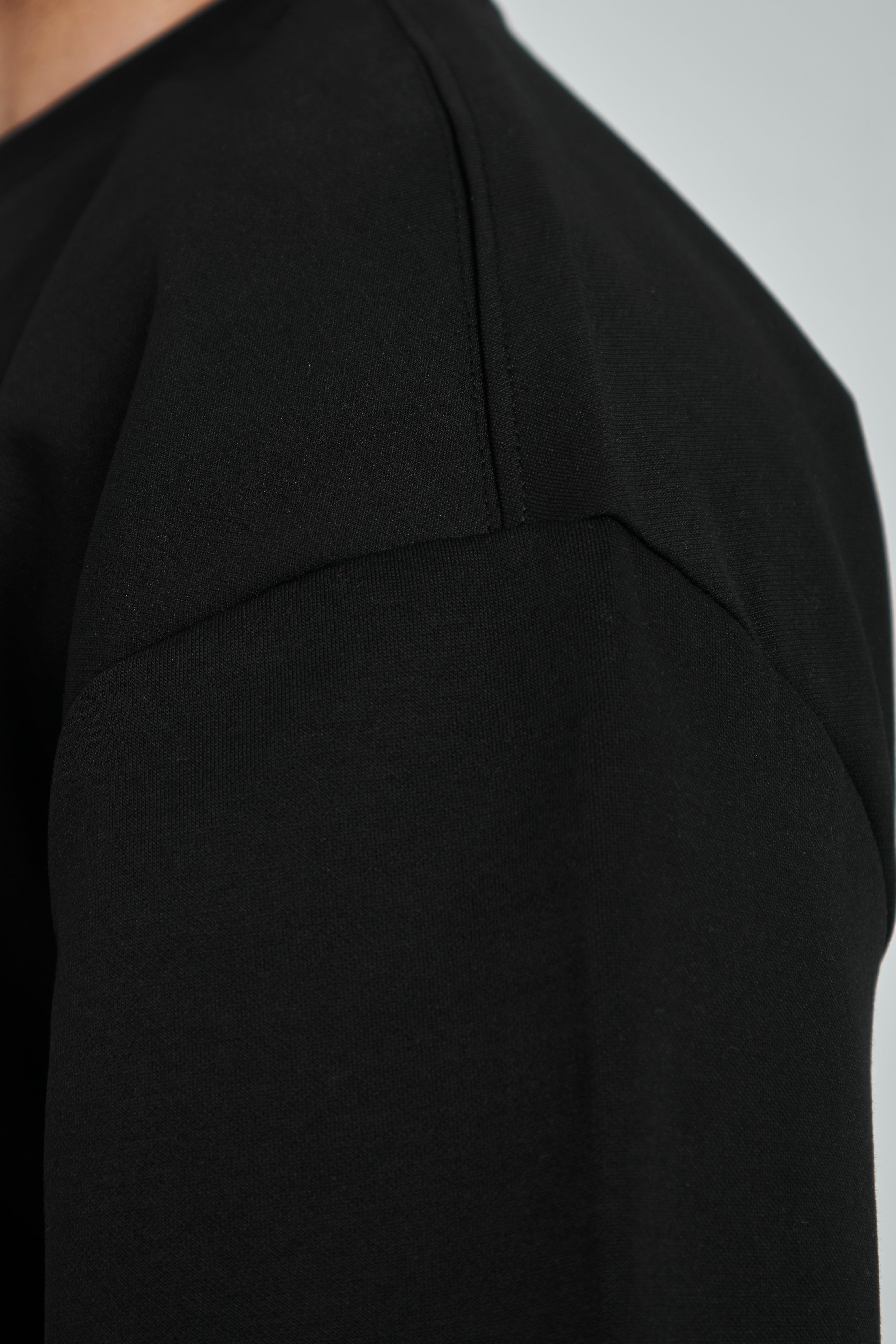 Black GVOX Oversized Essential Tee